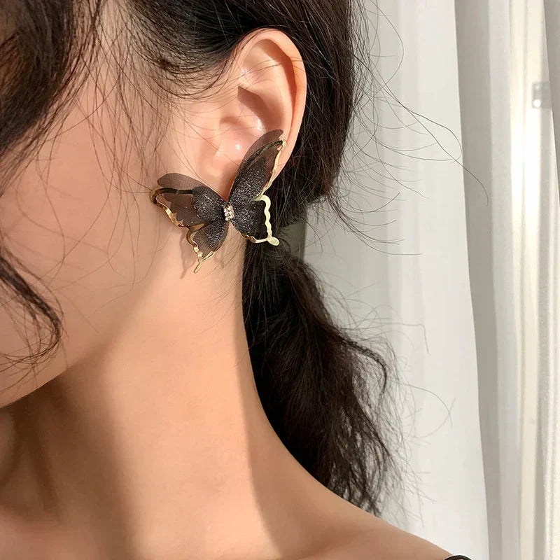 Jean – Butterfly Earrings made of Lightweight Weave