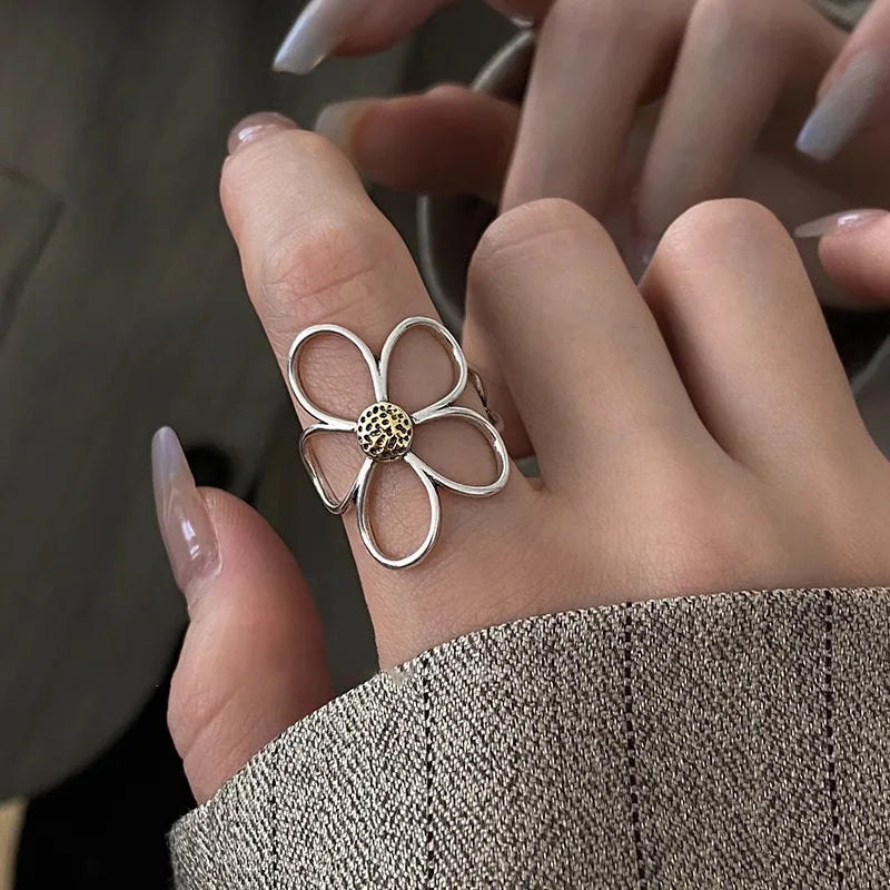 Alizee – Petal Ring crafted from 925 Silver