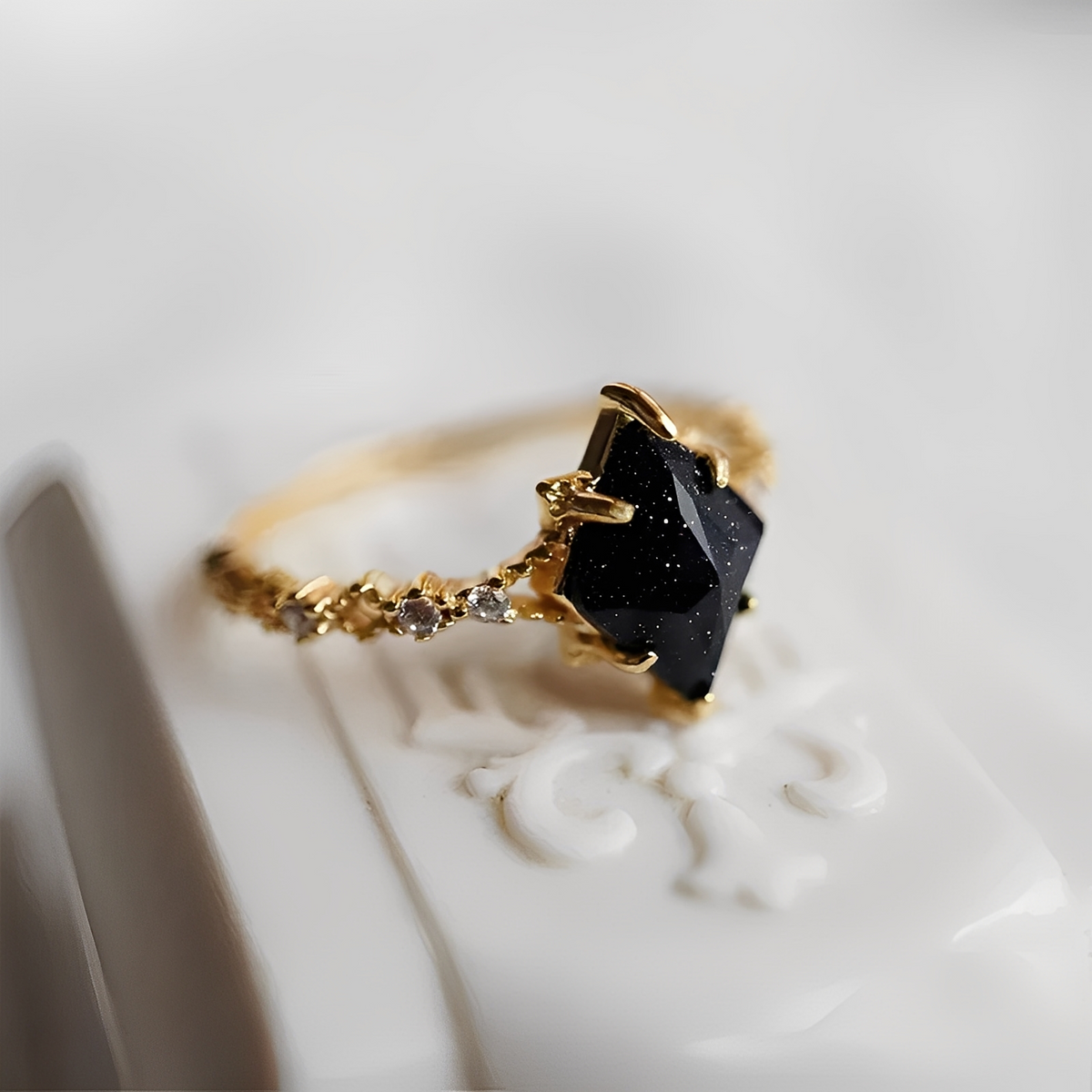 Nerisa – Ring Obsidian Dark Night