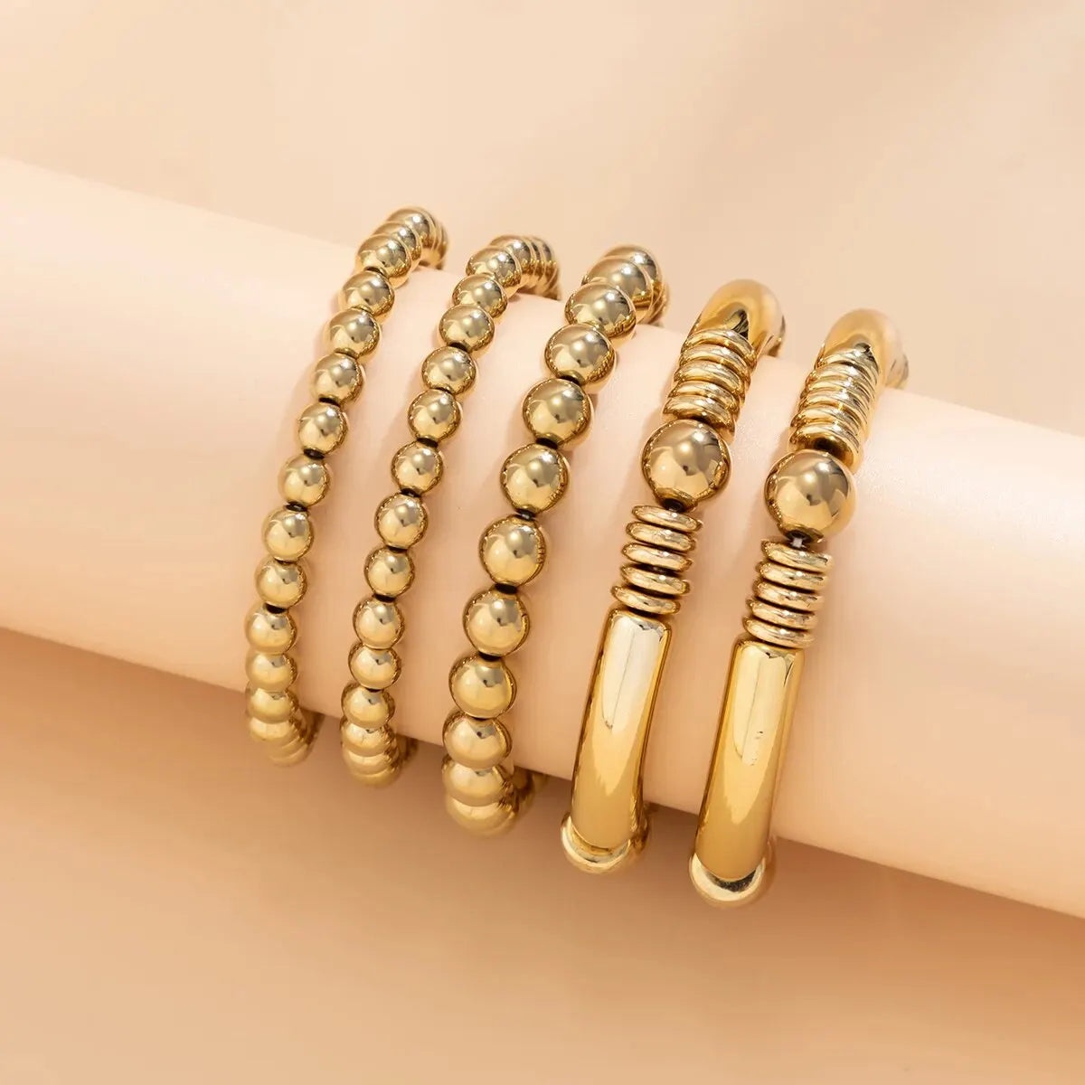 Mira – Set of 5 stackable bead bracelets