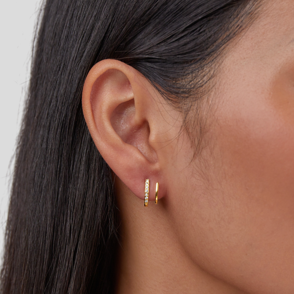 Zendaya – Claw Crystal Earrings