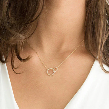 Isabelle - Gold hoop chain