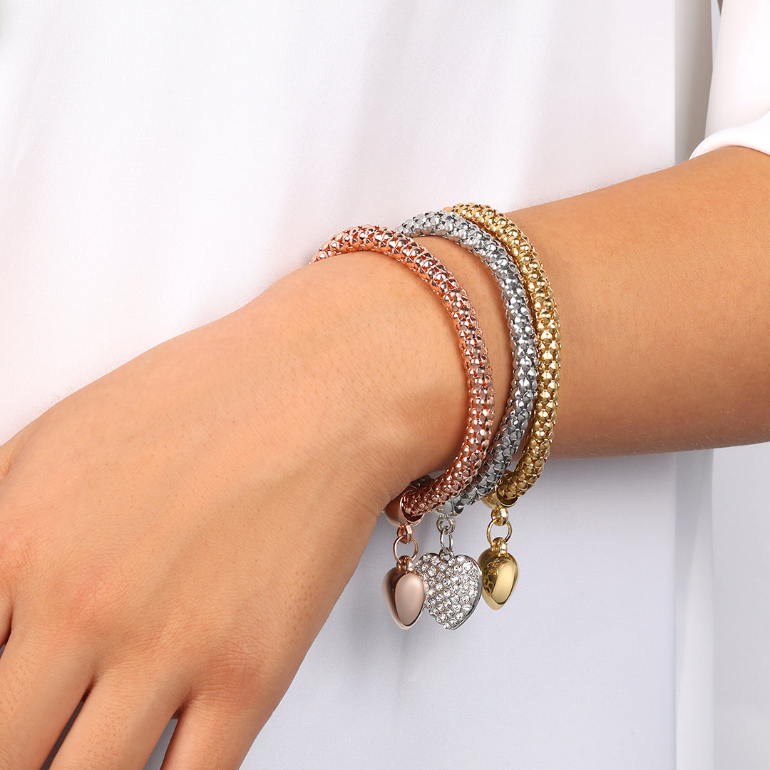 Aria – Metal bracelet featuring solid hearts