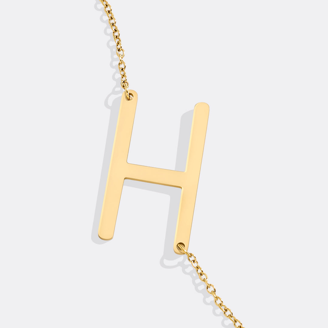 Inez – Necklace Initial Declarative