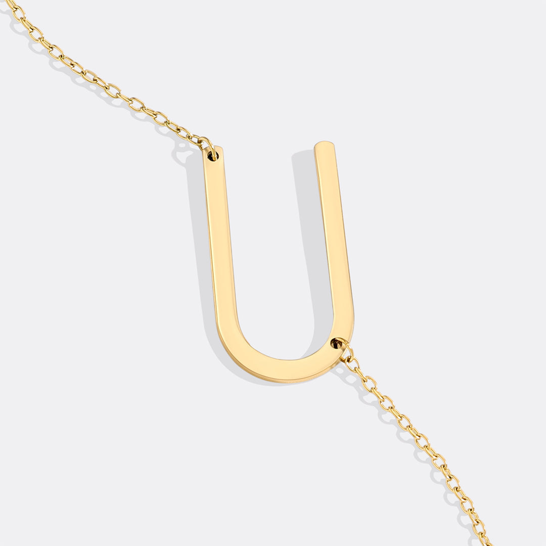 Inez – Necklace Initial Declarative