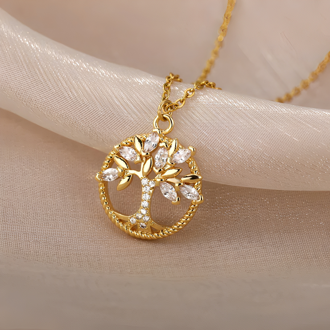 Toshi – Tree of Life chain crafted in gold with zirconia