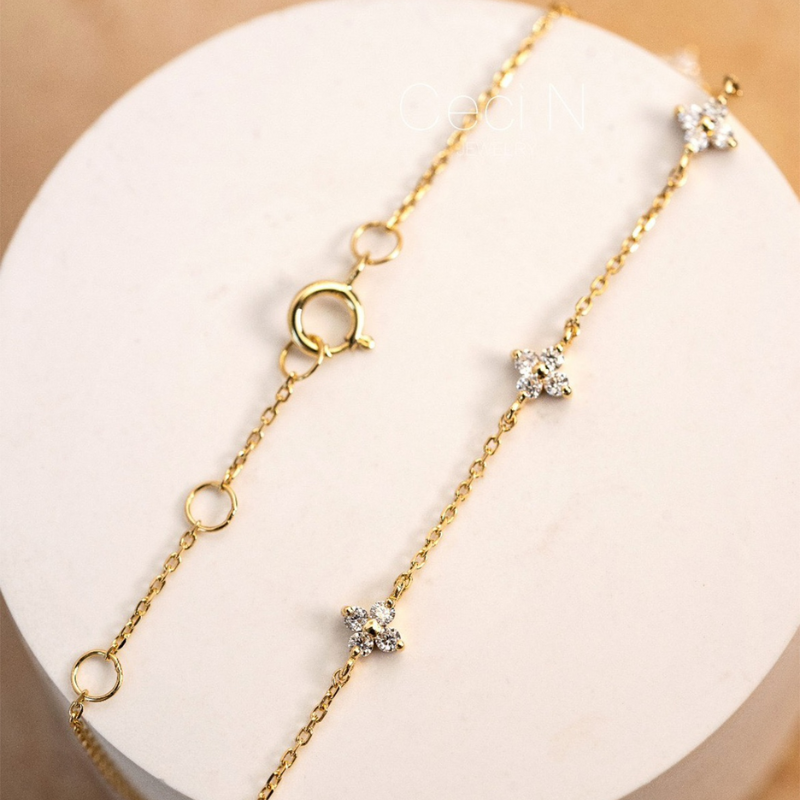 Zirconia Flower Bracelet - Elegant Bracelet