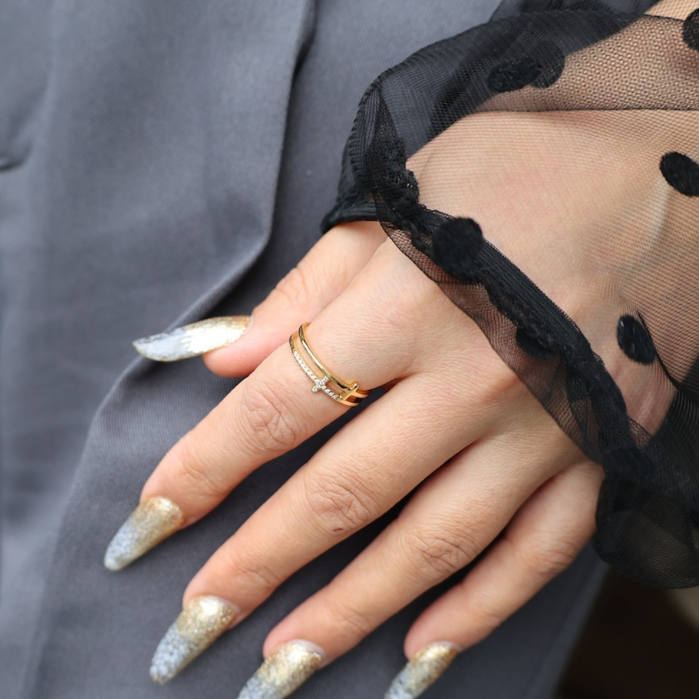 Double Bar - Elegant Cross Ring
