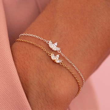 Three Zircon Blossoms - Chain Bracelet