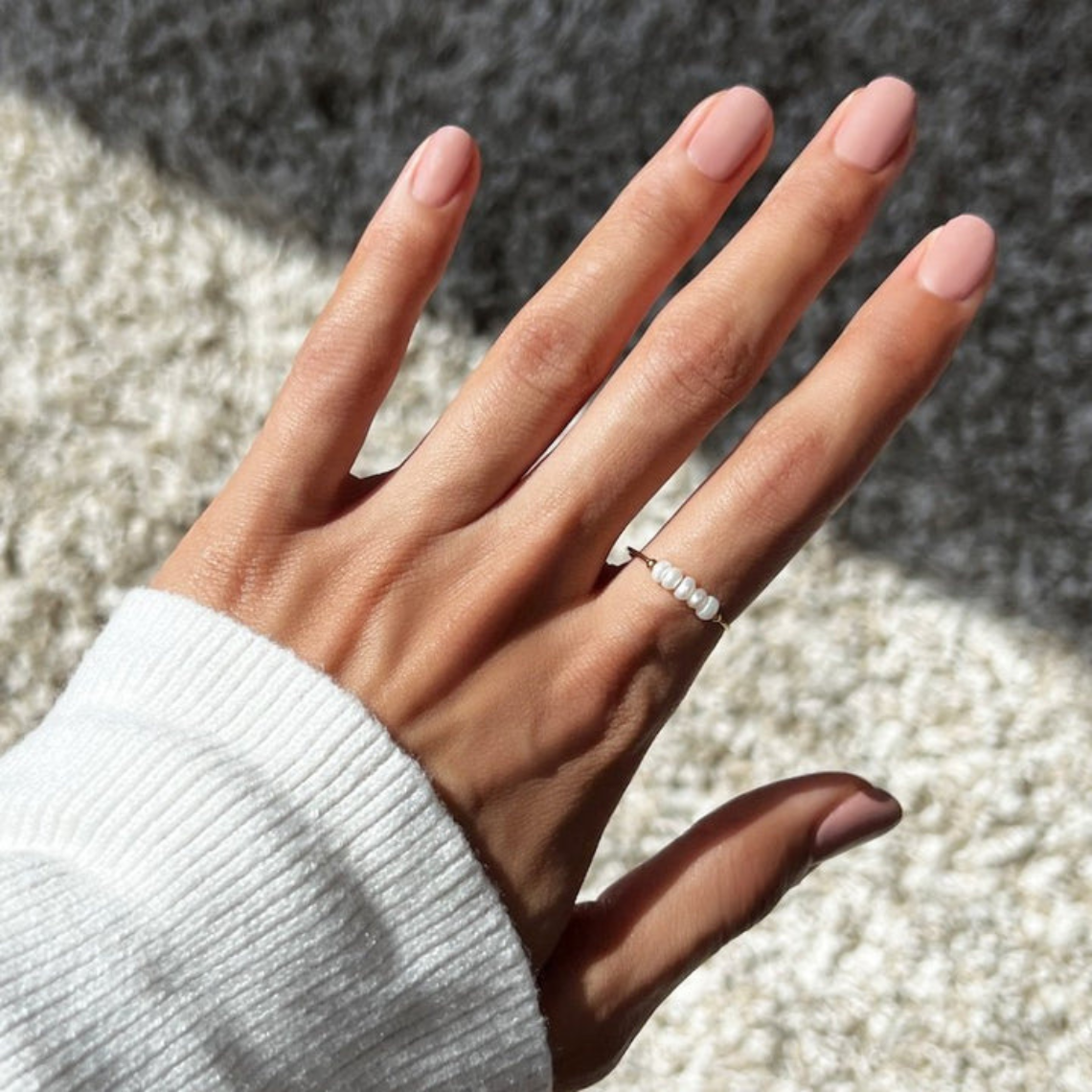 Mini Pearl Ring