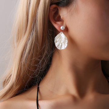 Starfish Shimmering Pearl - Dangling Starfish Earrings