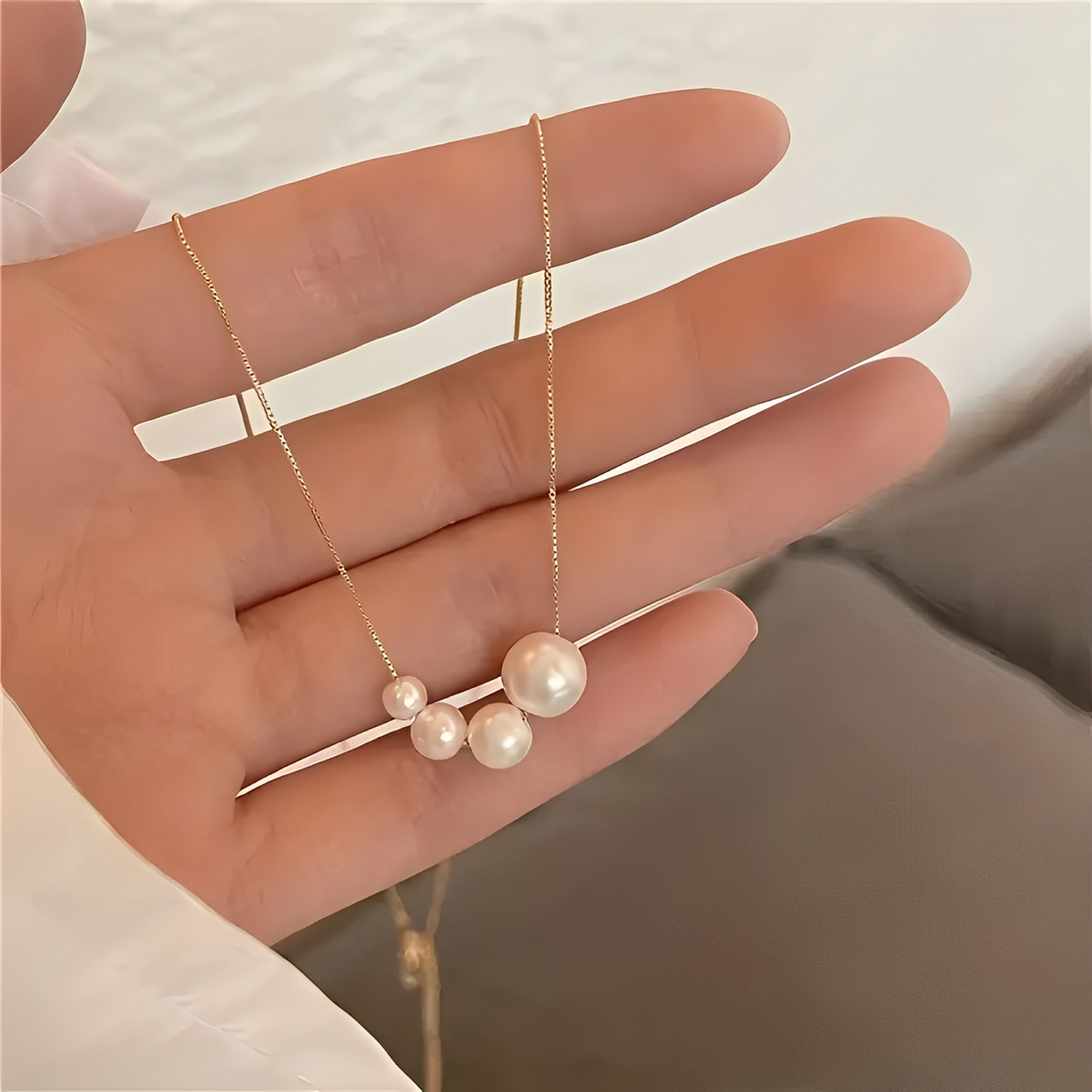 Dashiell – Necklace with Elegant Pearls
