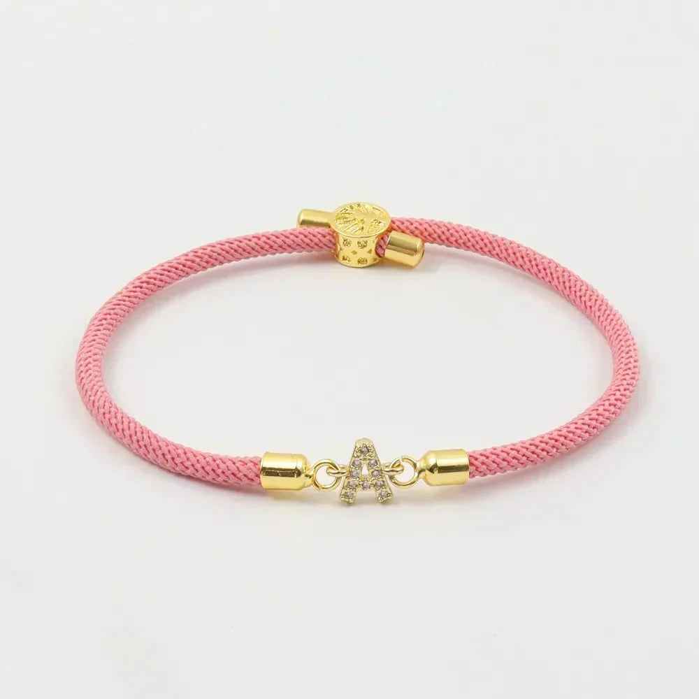 Calla – Adjustable Bracelet Featuring Engraved Initial
