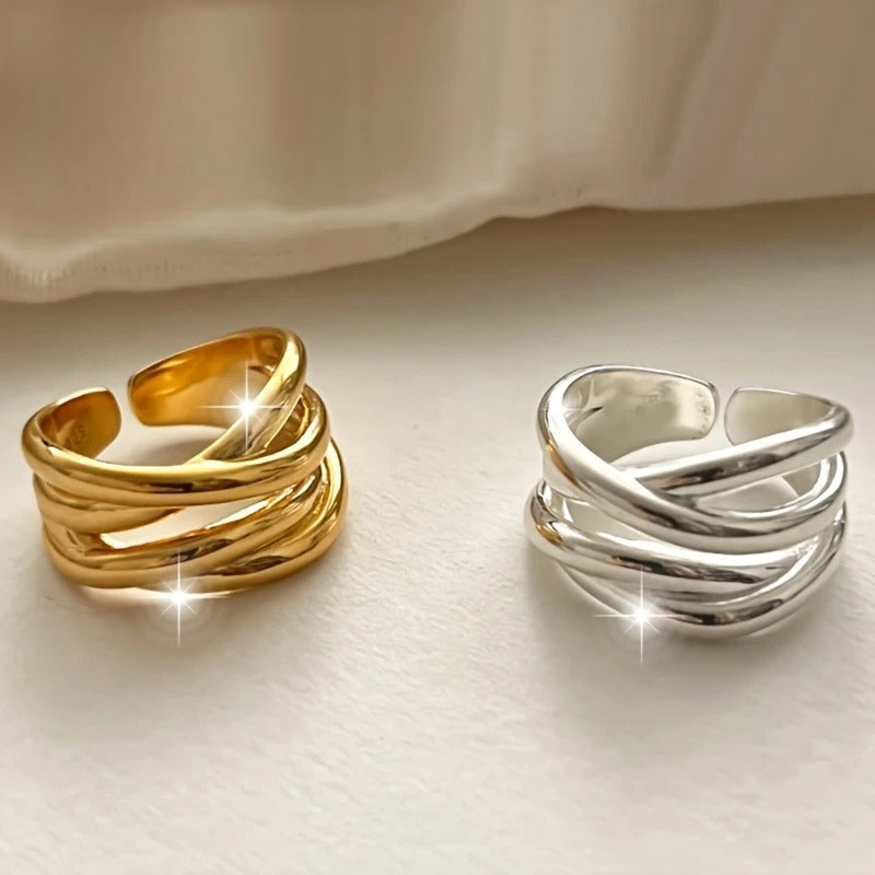 Riley – Geometric Ring for Romantic Love