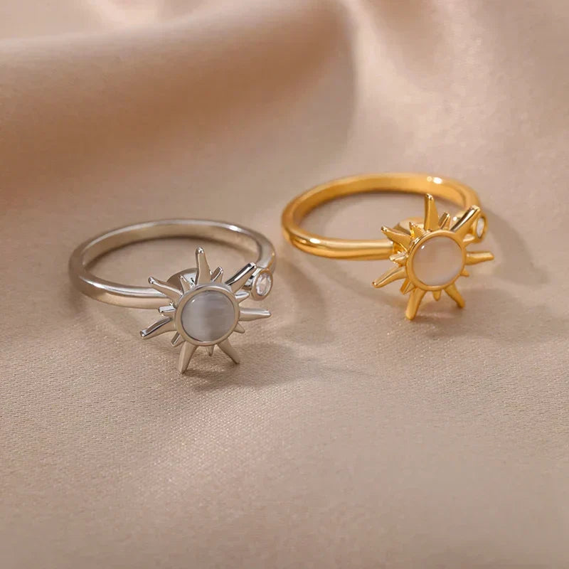 Helia – Calming Rotating Sun Ring