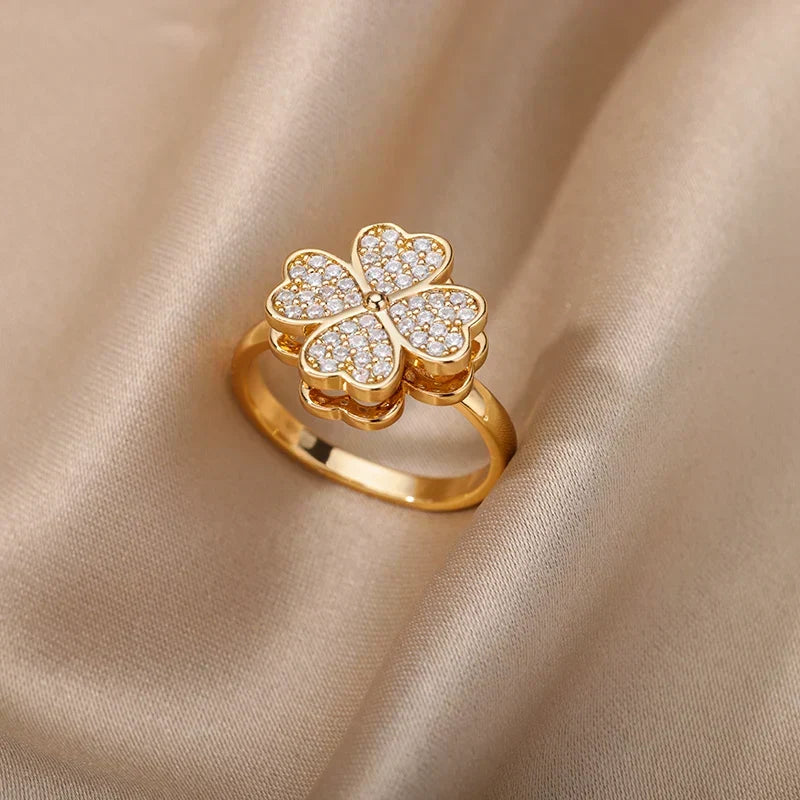 Dazel – Anti-Stress Spinning Ring Featuring Four-Leaf Clover
