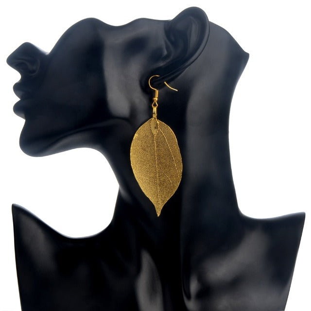 Larah – Leaf Motif Earrings in Boho Style