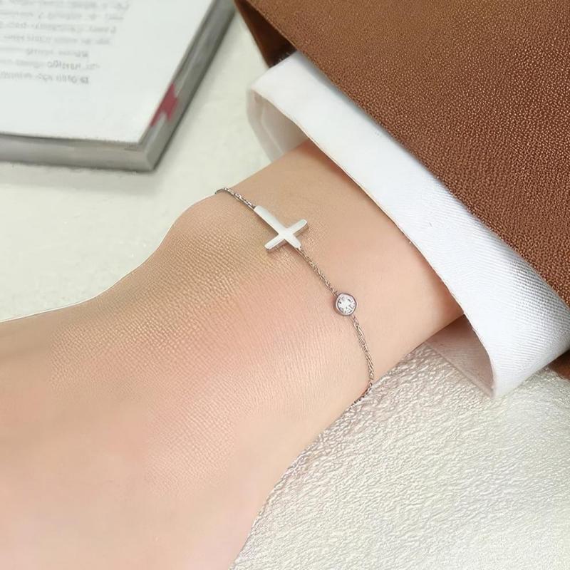 Althea – Bracelet with Cross for Women in Gold & Silver