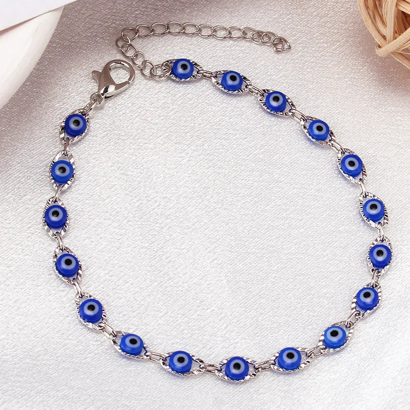 Zaya – Boho bracelet featuring blue protective eye