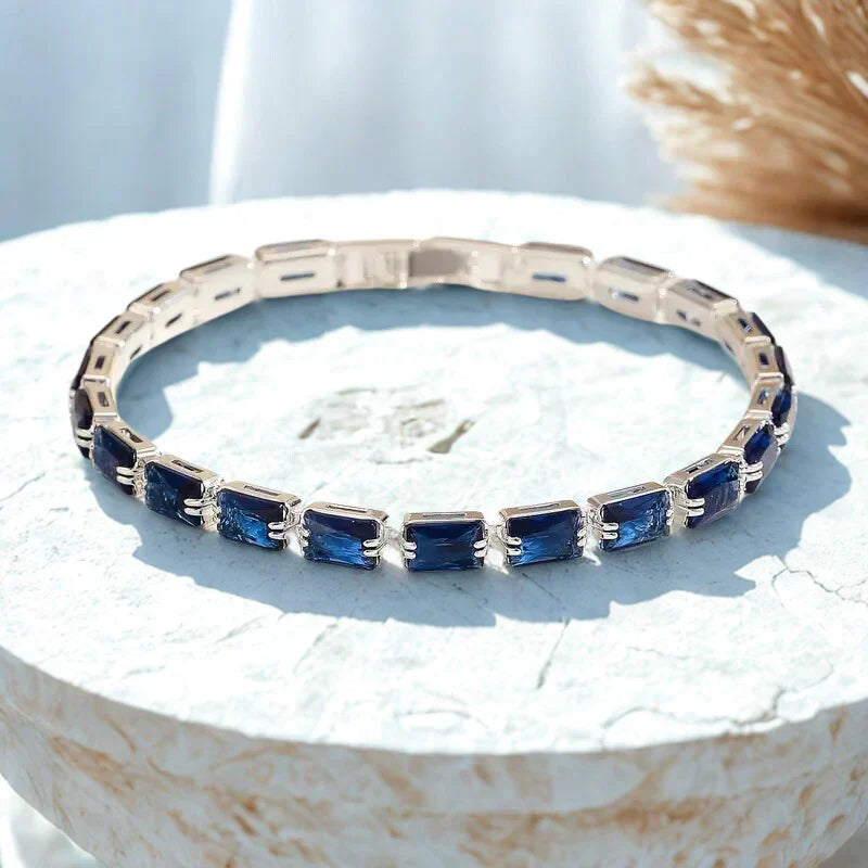 Mireda – Golden Bracelet Thalindra