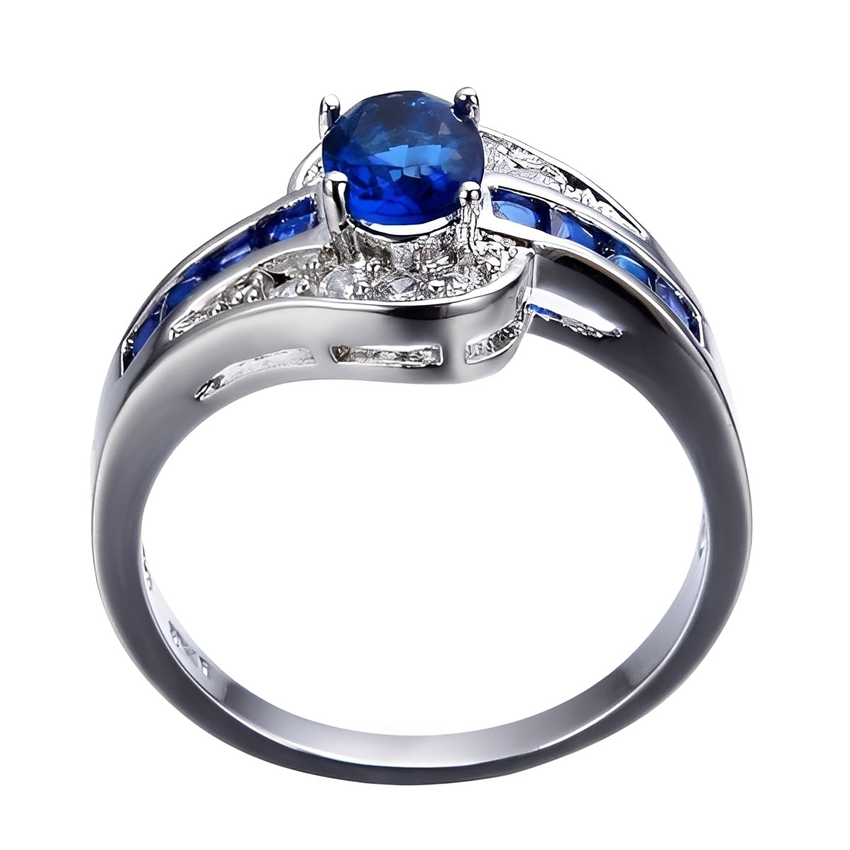 Diane – Ring Featuring a Blue Sapphire