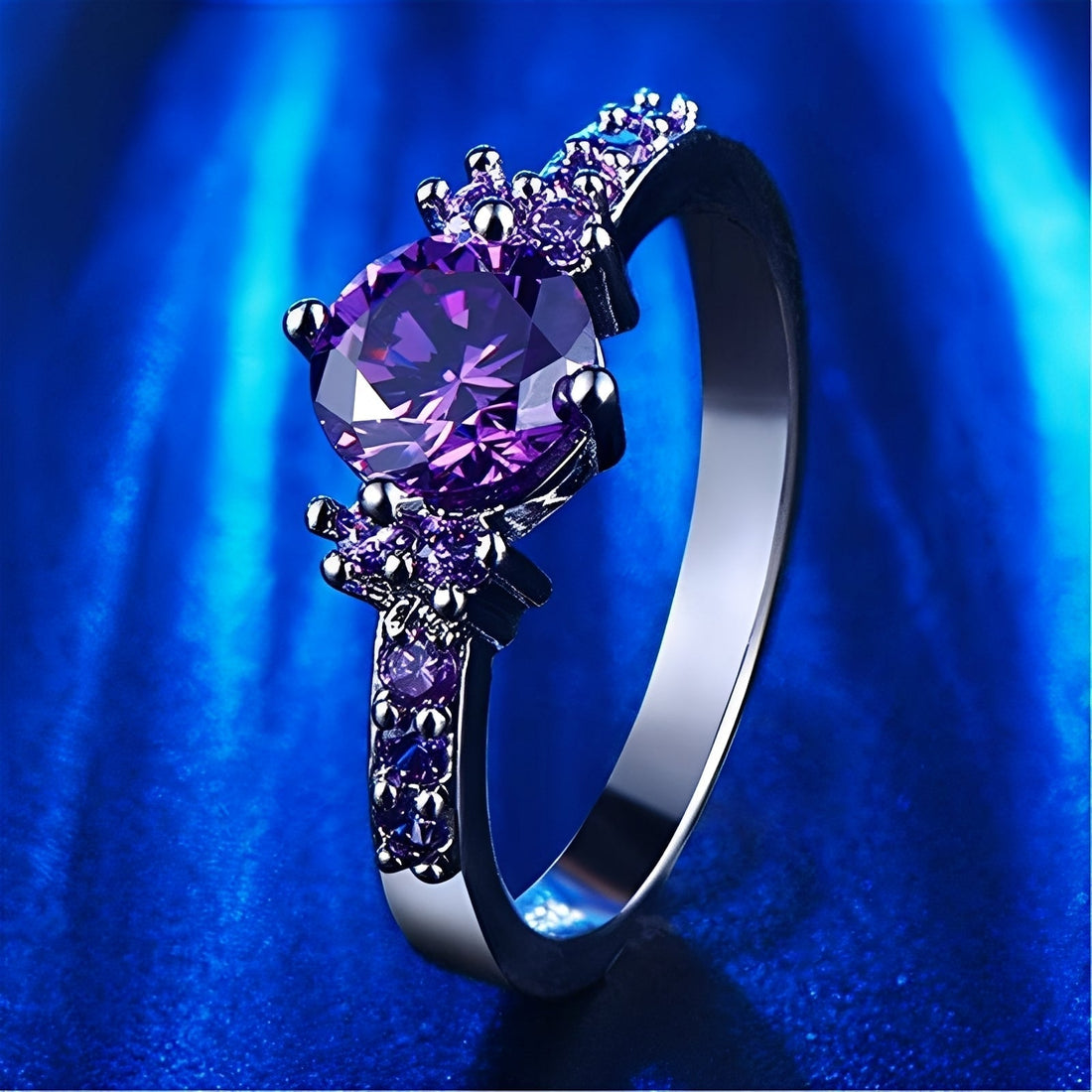 Coralie – Amethyst Violet Ring