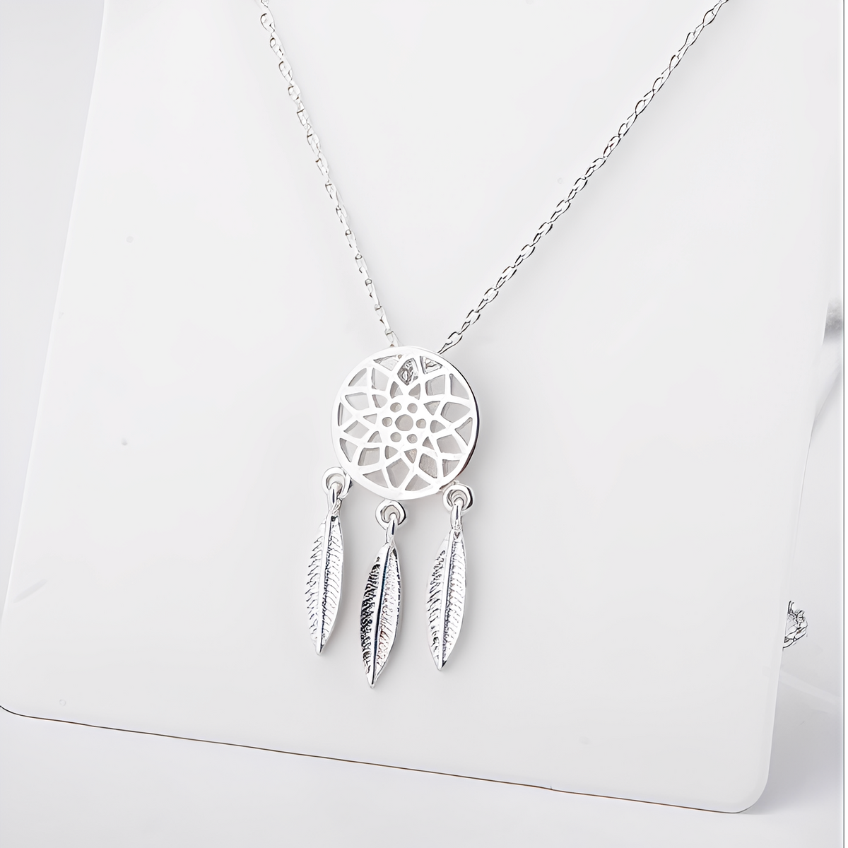 Aiyana – Dreamcatcher Necklace for Spirituality