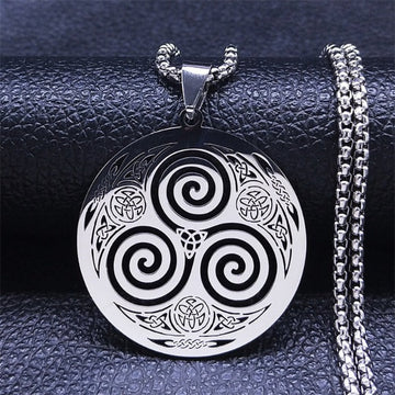 Eryndor – Celtic Necklace featuring Triskel Pendant