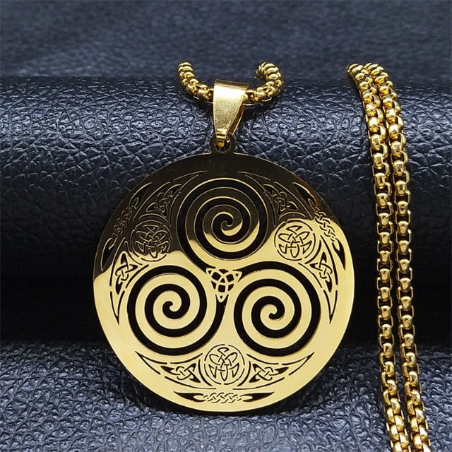 Eryndor – Celtic Necklace featuring Triskel Pendant