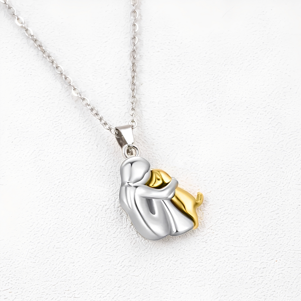 Neko – Necklace Pendant Embrace Dog and Owner