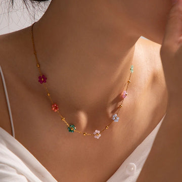 Eliane – Spring Flower Accessories