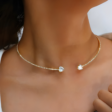 Olli – Necklace Open Heart featuring Diamonds