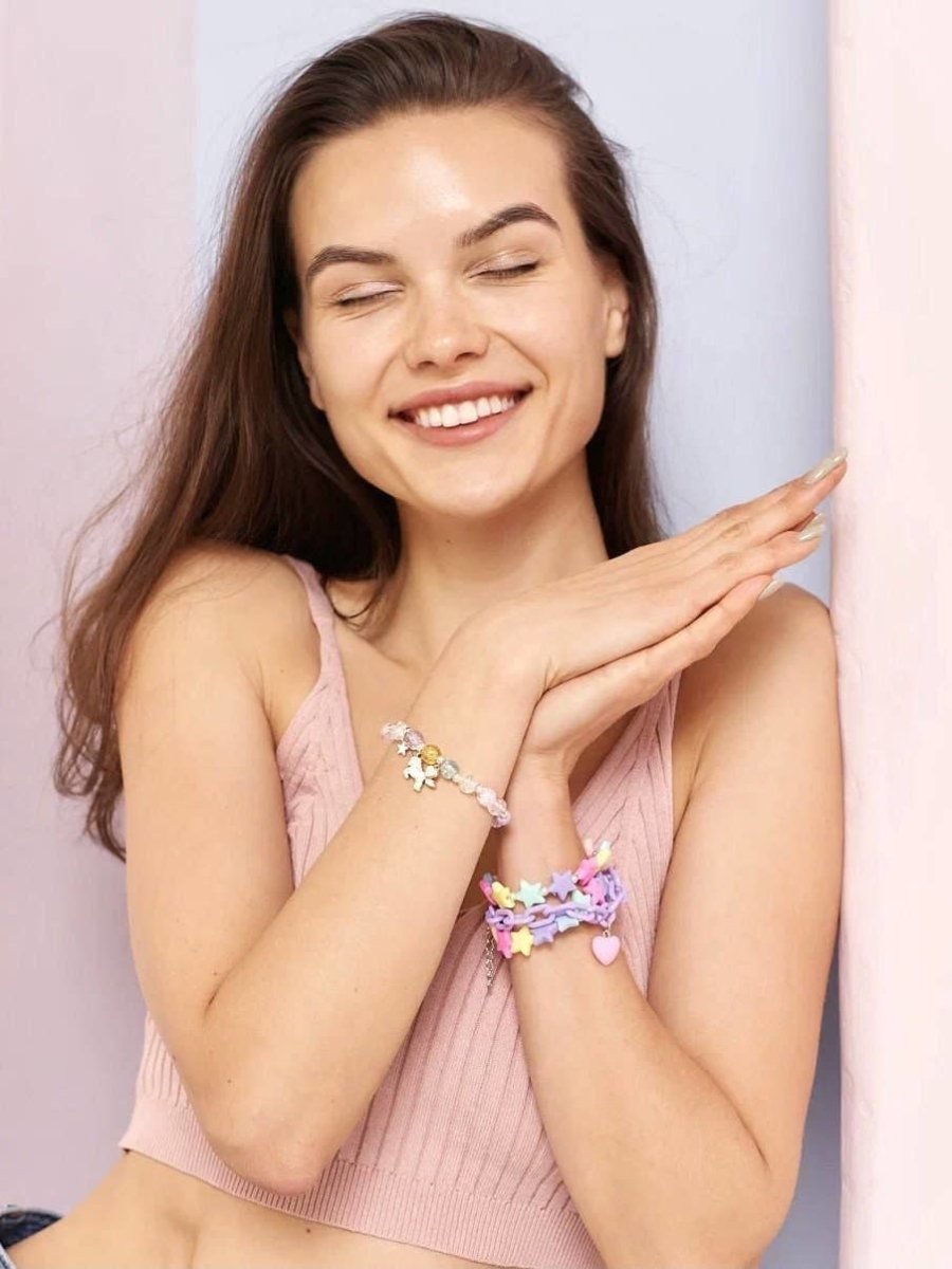 Dreamy - Pearl Bracelet featuring Unicorn Charm