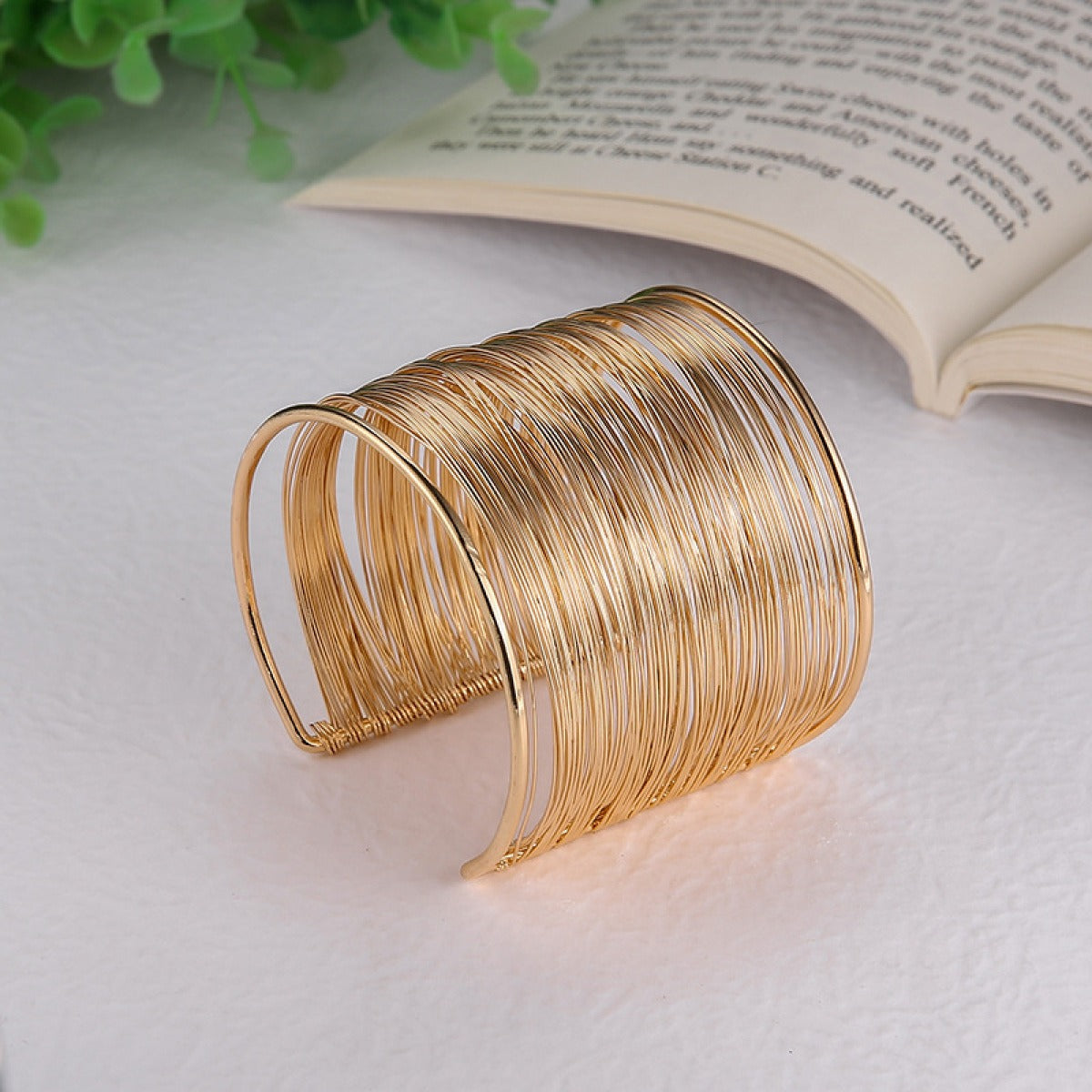 Nadine – Gold-Plated Bracelet in Vintage Design