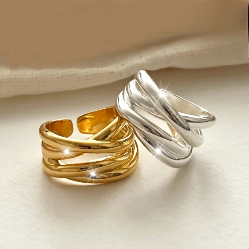 Riley – Geometric Ring for Romantic Love
