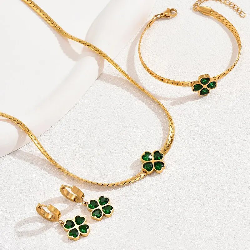 Esme – Set featuring Four-Leaf Clover in Emerald