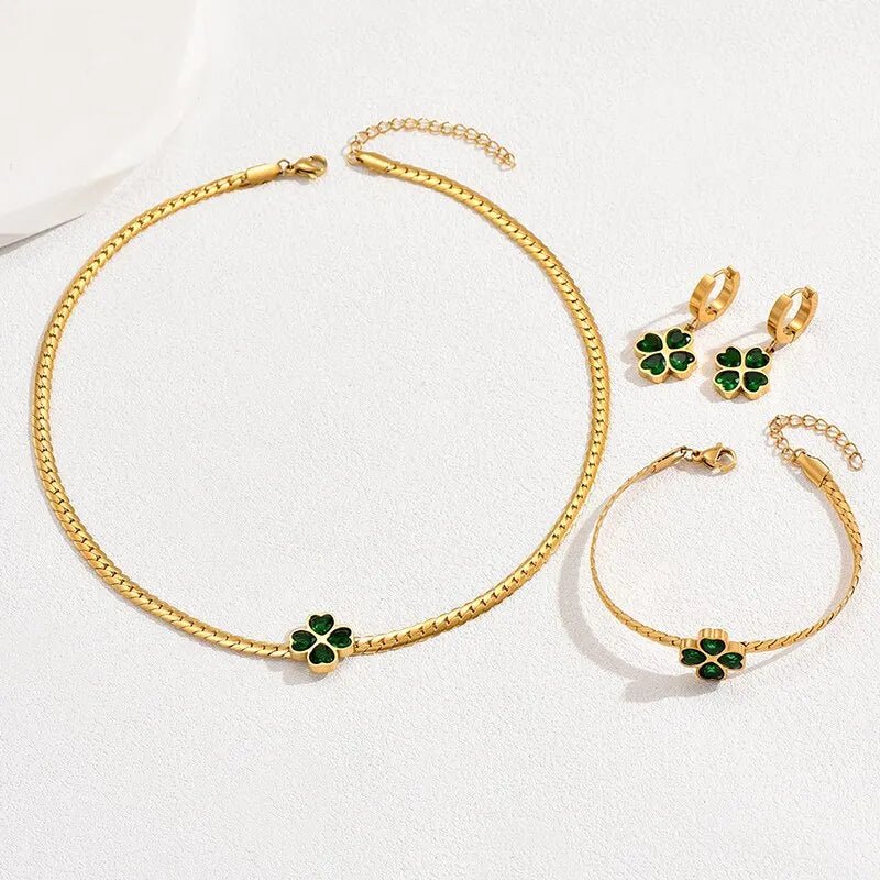 Esme – Set featuring Four-Leaf Clover in Emerald