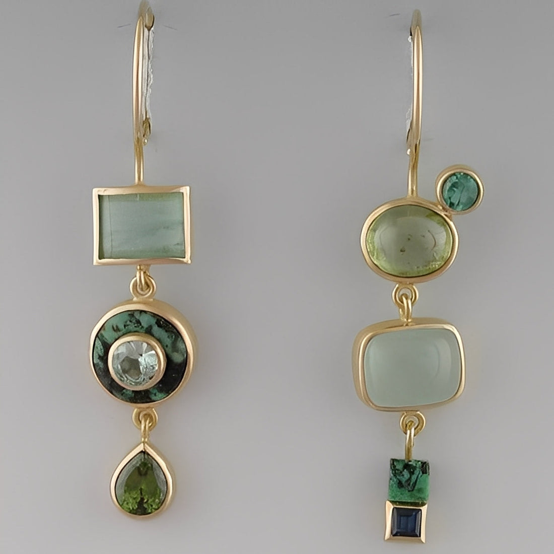 Nadia – Retro Green Hanging Earrings