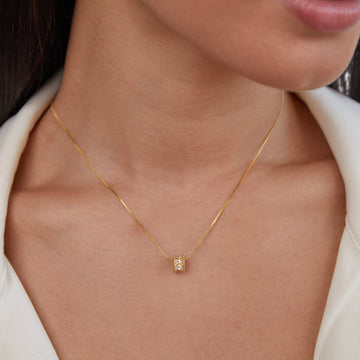 Gigi – Crystal Necklace in 18K Gold