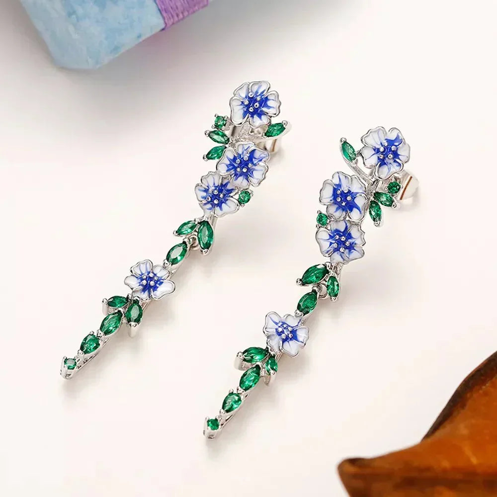 Yara – Hanging Earrings in Flower Blue