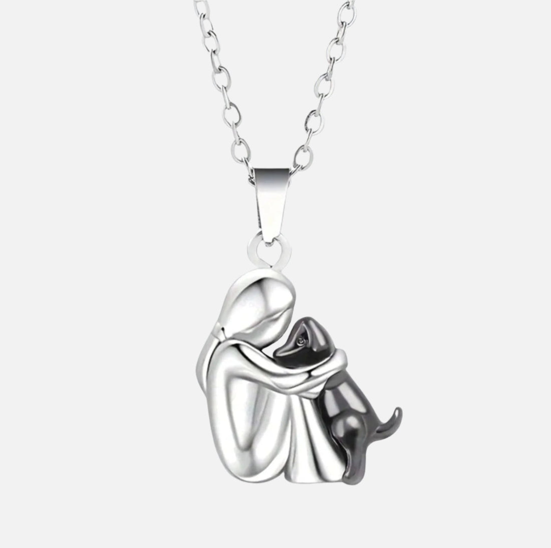 Licht – Necklace featuring an embrace pendant