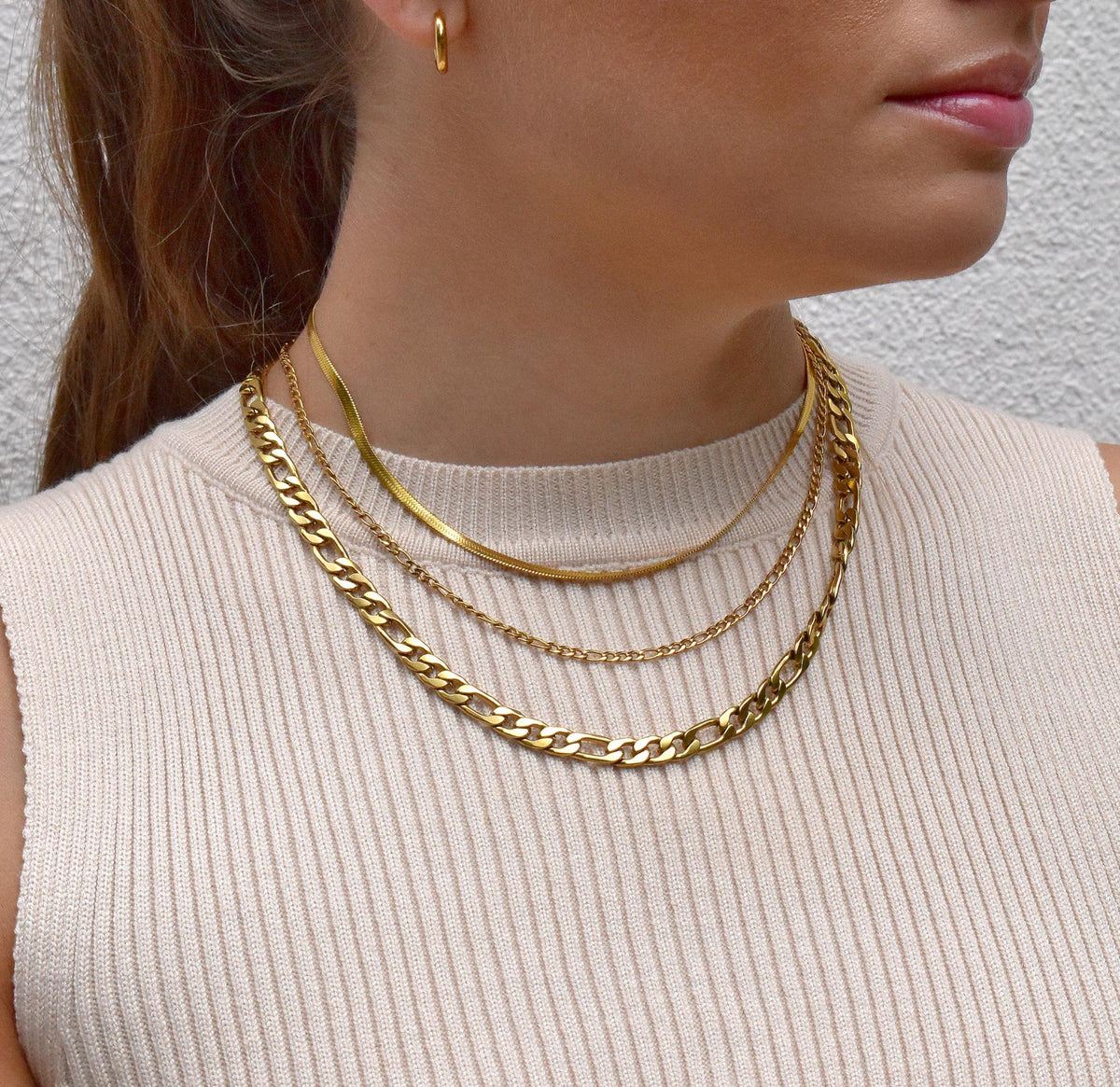 Lucienne - Stylish Gold Necklace in Snake Style