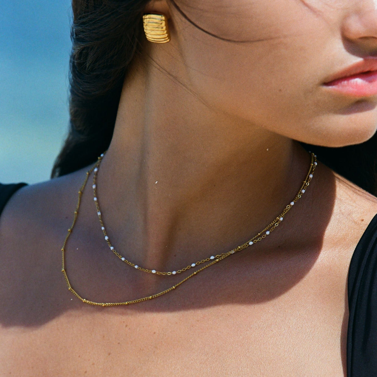 Aveline – Double necklace featuring gold beads and enamel