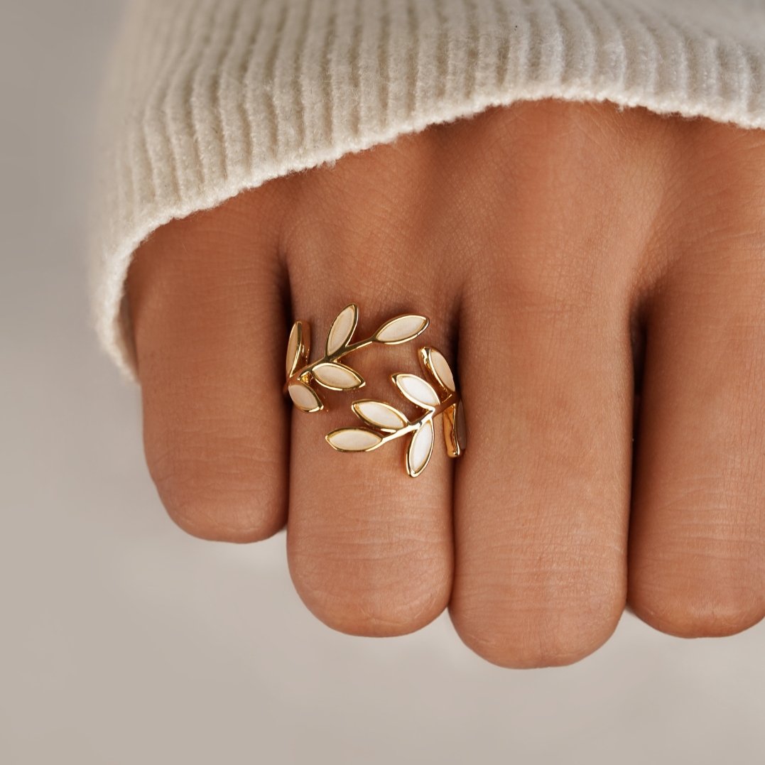 Ysolde – Ring Golden Leaf