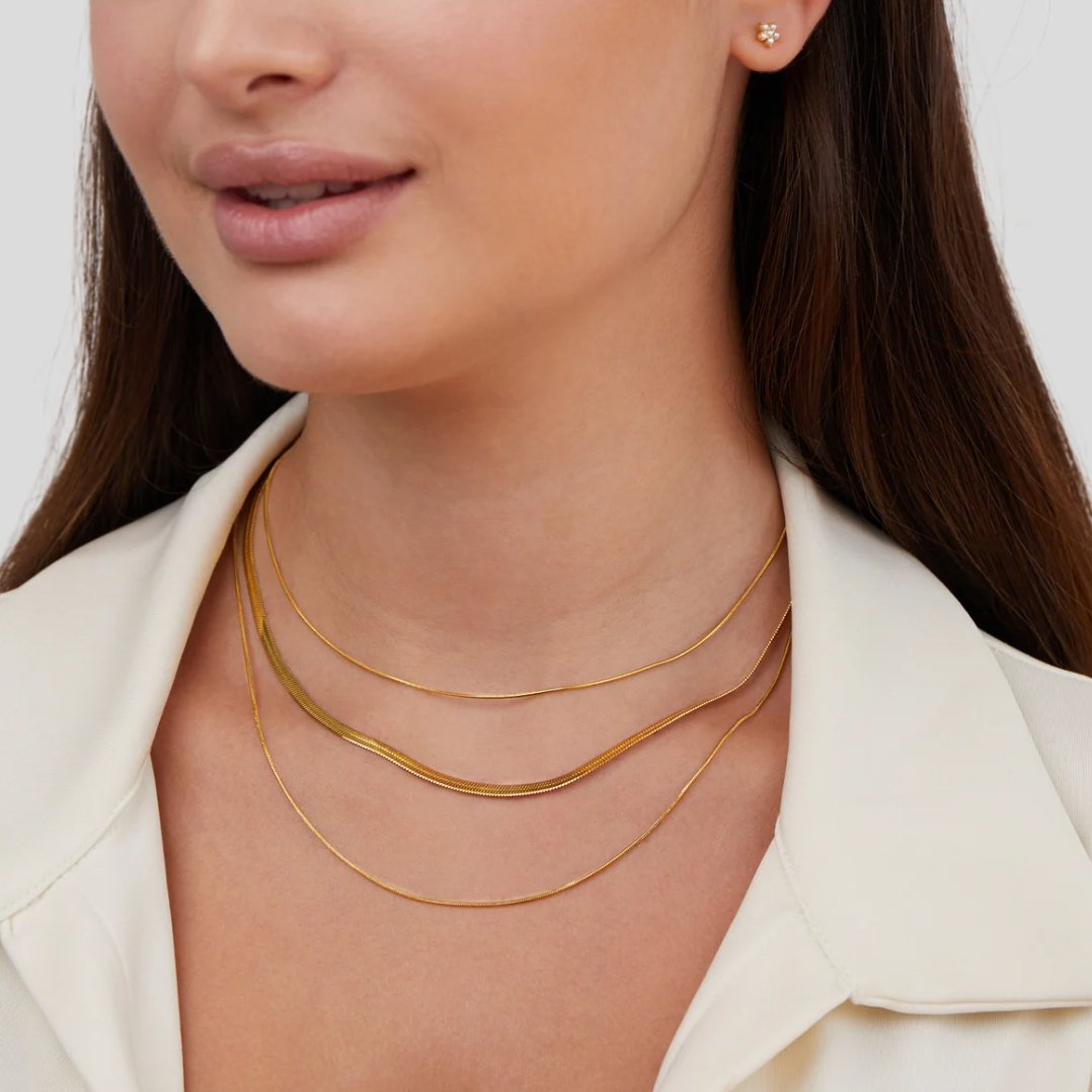 Agot – Multi-layered necklace in gold