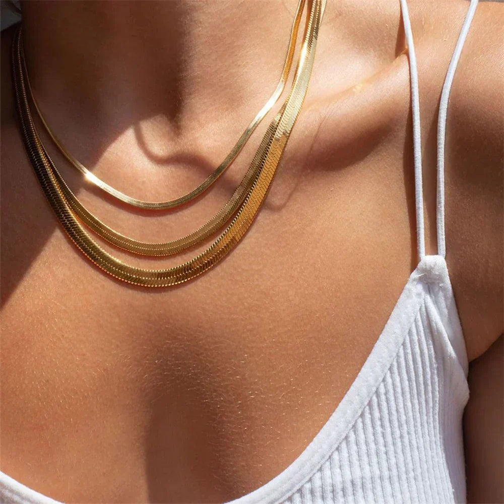 Elizabeth – Snake Chain in Gold