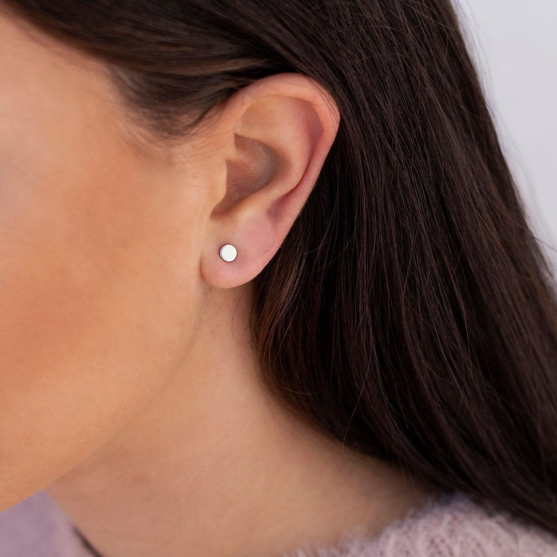 Small Round Dot - Basic Ear Studs