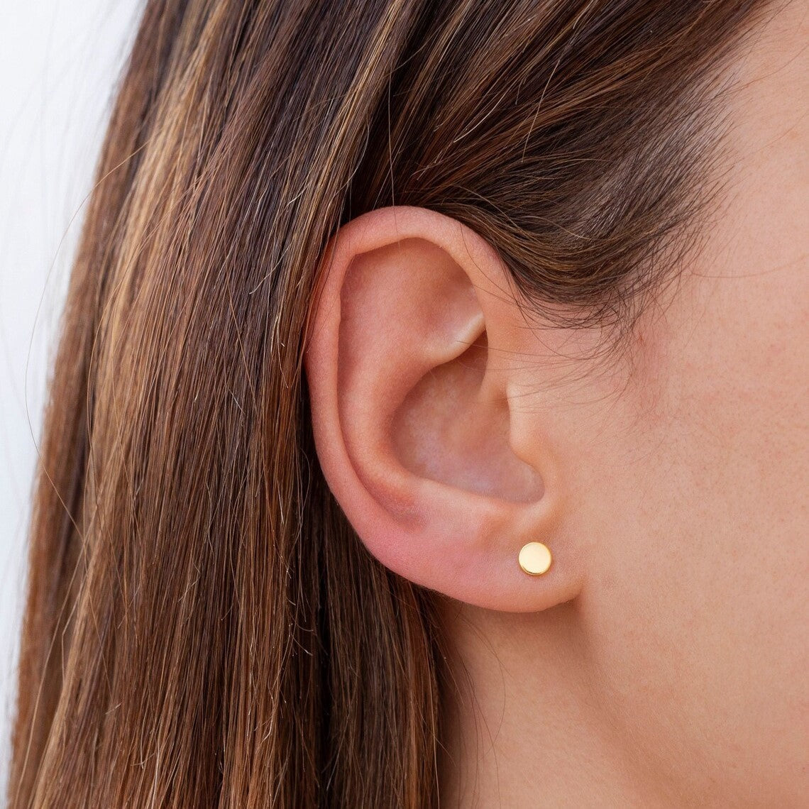 Small Round Dot - Basic Ear Studs