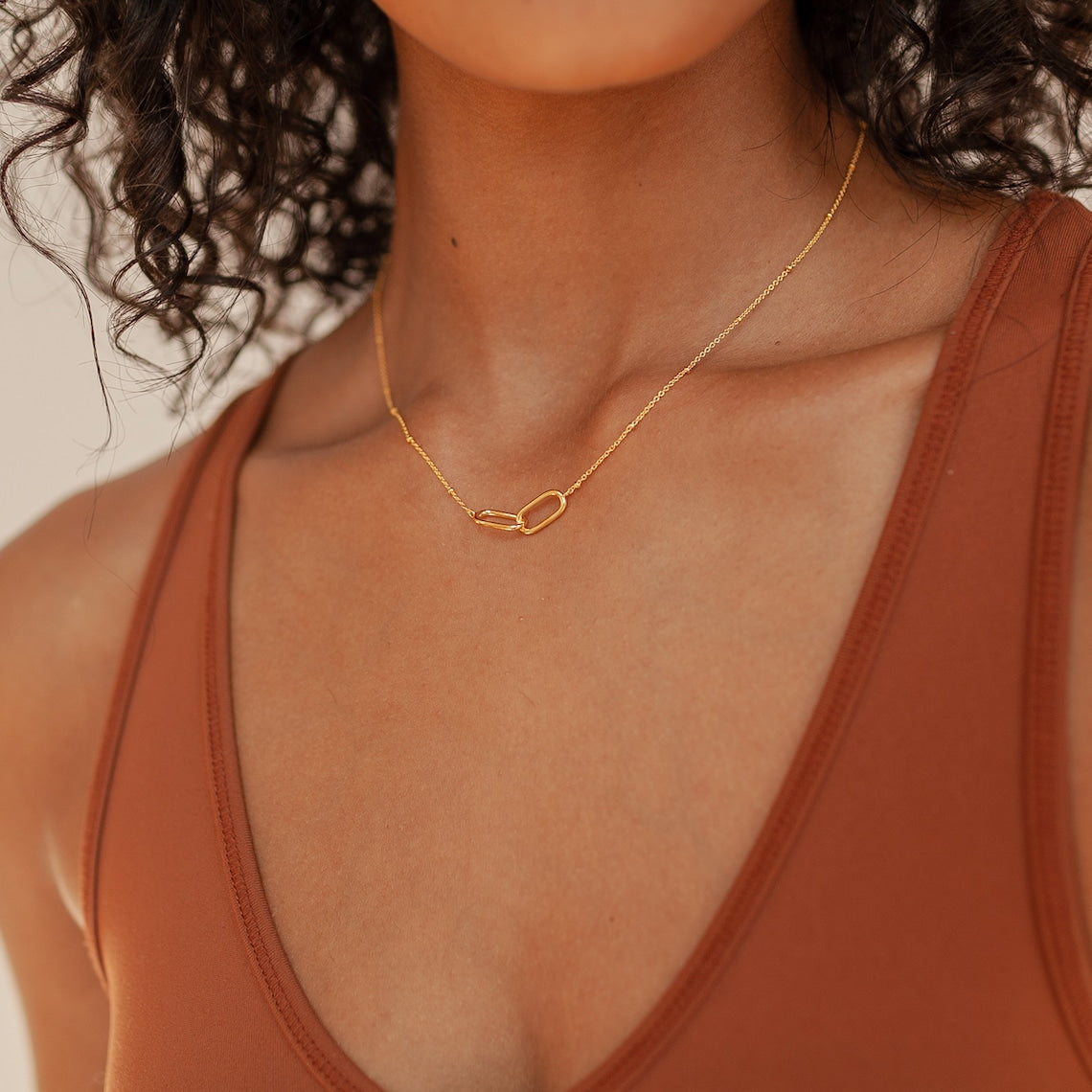 Connected Pendant Necklace - Connection Necklace