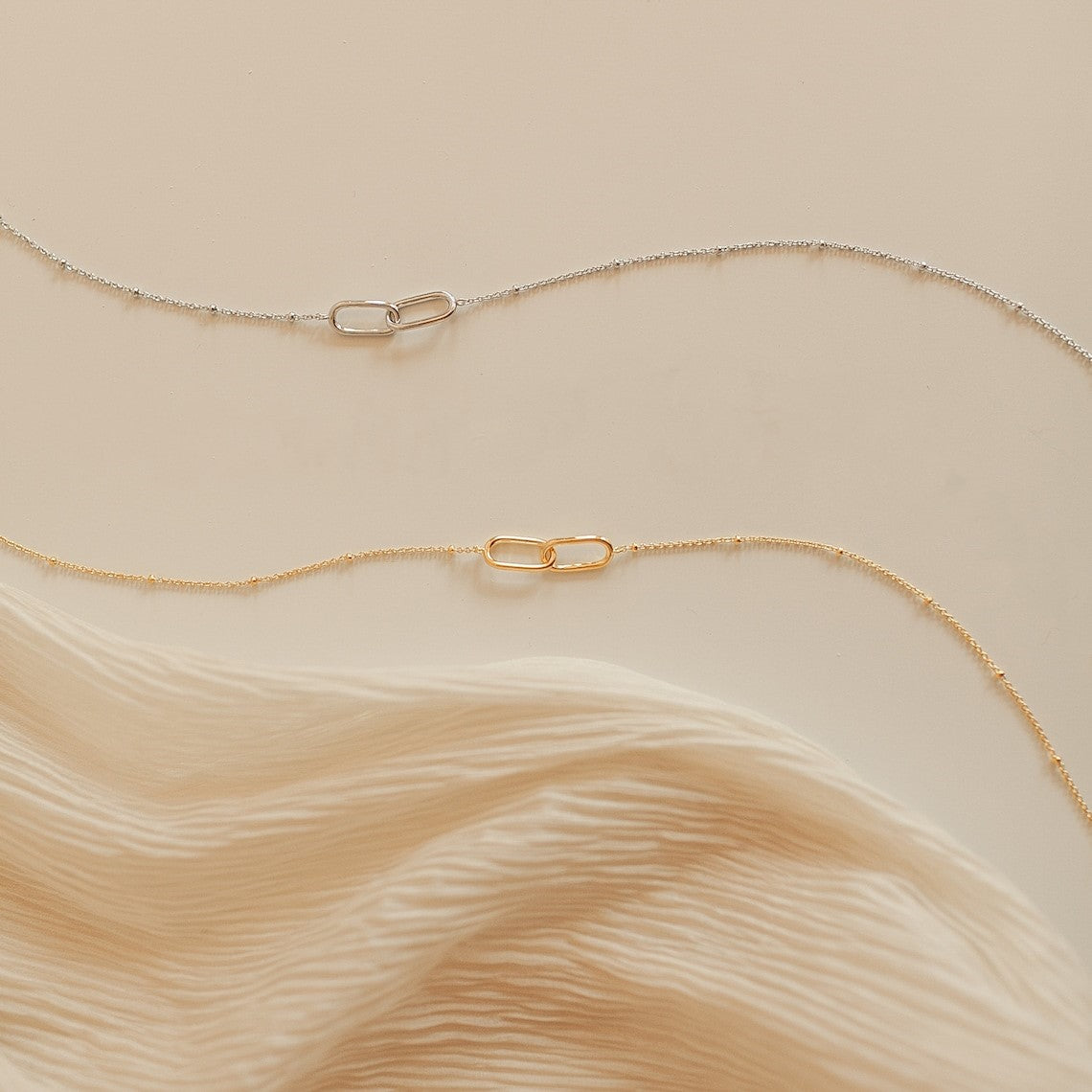 Connected Pendant Necklace - Connection Necklace